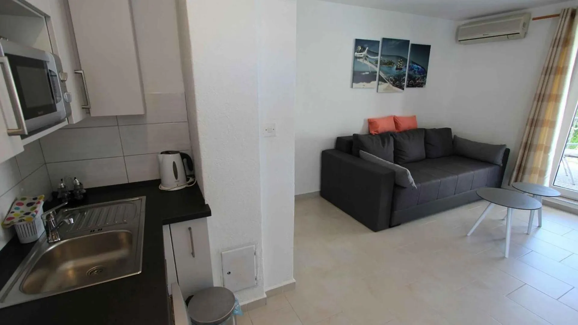 Apartments In Malinska - Insel Krk 53303