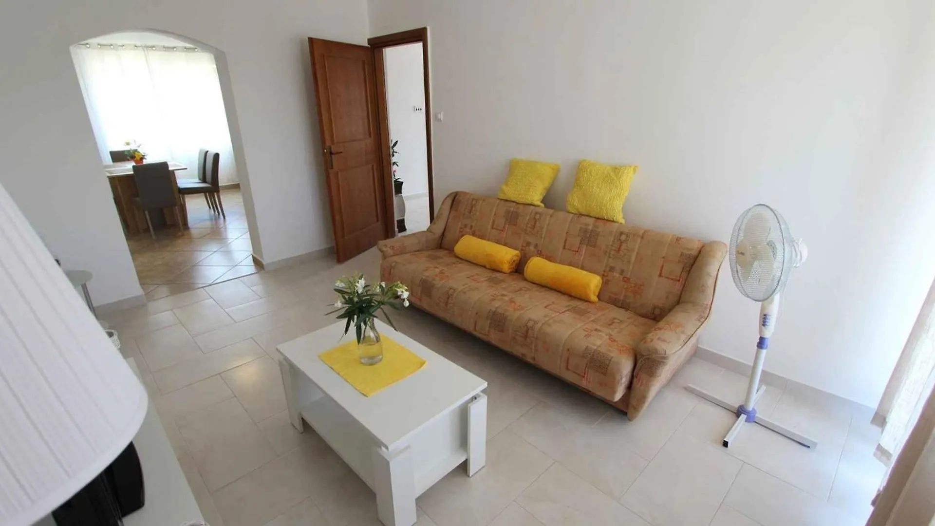 Apartments In Malinska - Insel Krk 53303 0*,  Croatia